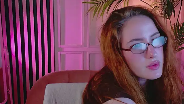 ChloeAster – webcam-show