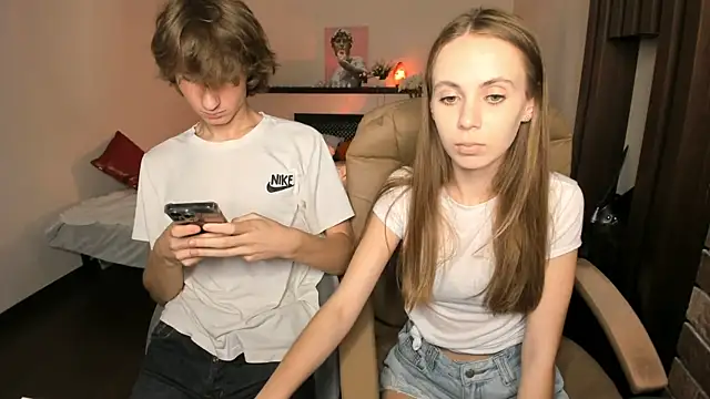 4u4Loven Webbikameraesitys