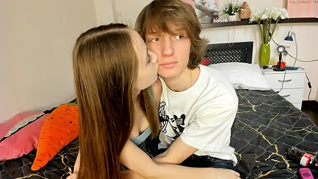 4u4Love's Webcam Show