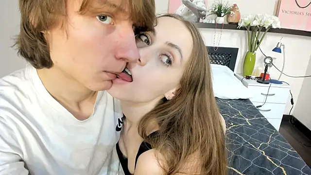 4u4Love's Webcam Show
