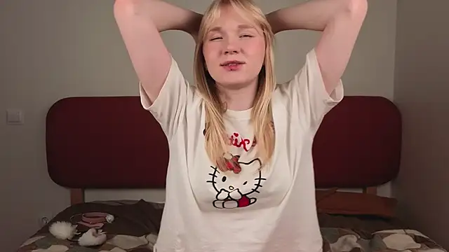 KoriMelon Adlı Modelin Canlı XXX Sohbeti