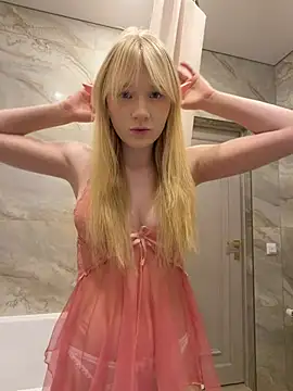 KoriMelon's Webcam Show