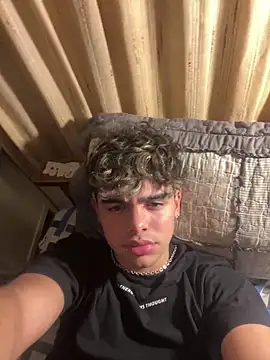 ElMen0r06 Webcamshow