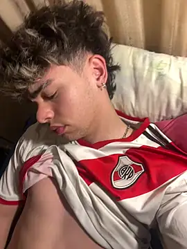 ElMen0r06 Webcam-Show