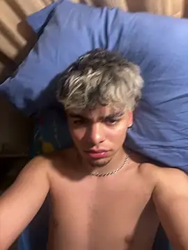 ElMen0r06 Webcam-Show
