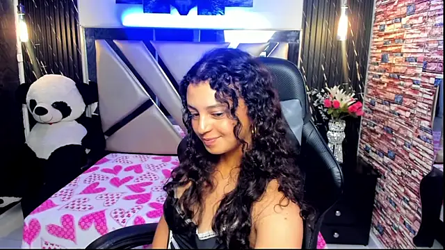 Tiffany_Ruubi Webcam show