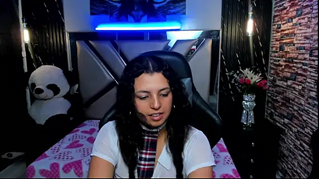 Tiffany_Ruubi's Webcam Show