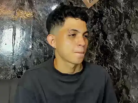 Show de cameron_lux77 na webcam
