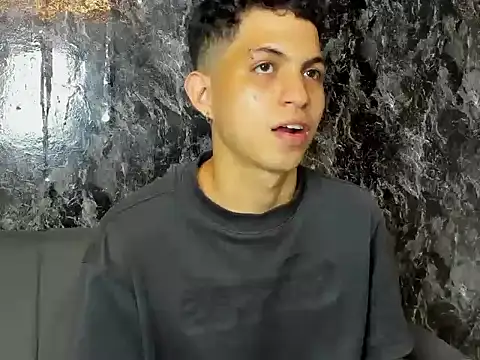 Show Webcam de cameron_lux77
