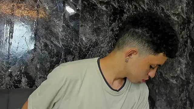 cameron_lux77のウェブカメラショー