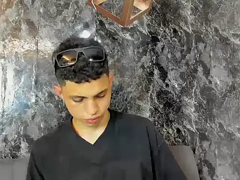 cameron_lux77のウェブカメラショー
