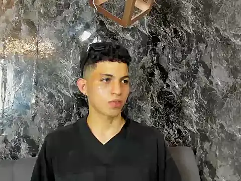 Show de cameron_lux77 na webcam