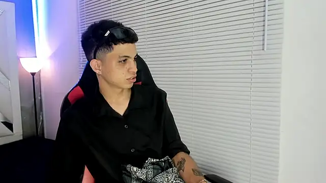 cameron_lux77 Adlı Modelin Web Kamerası Şovu