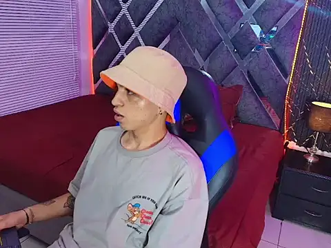 cameron_lux77 webcam show