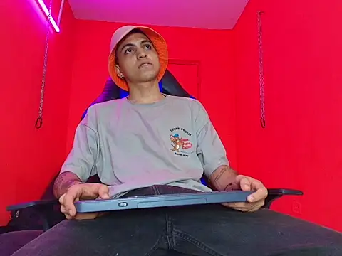 cameron_lux77 Шоу с уебкамера