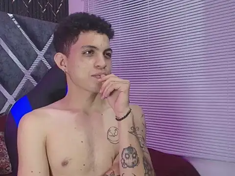 Вебкам-шоу cameron_lux77