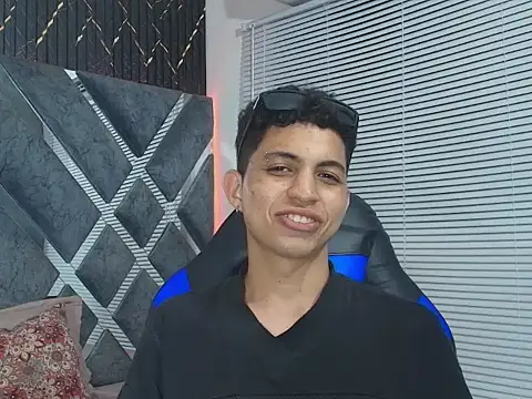 Show modela cameron_lux77 na web-kameri