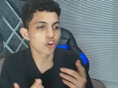 Вебкам-шоу cameron_lux77