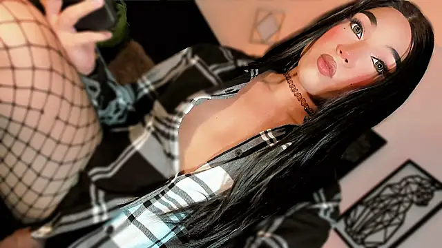 misstreslatin's Webcam Show