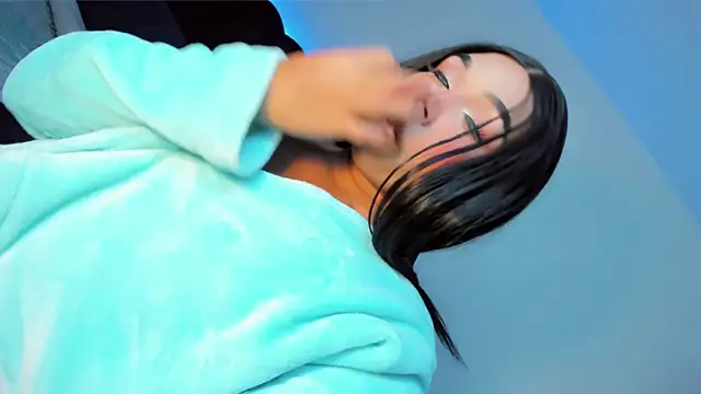 misstreslatinのウェブカメラショー