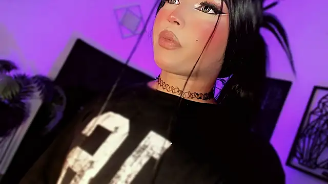 misstreslatin's Webcam Show
