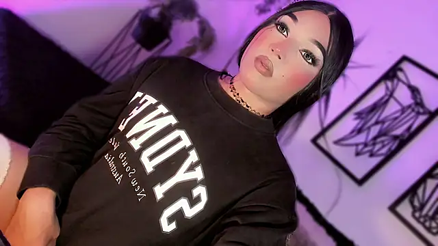 misstreslatin's Webcam Show