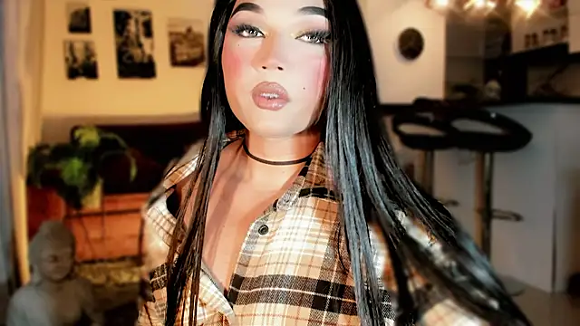 Show modela misstreslatin na web-kameri