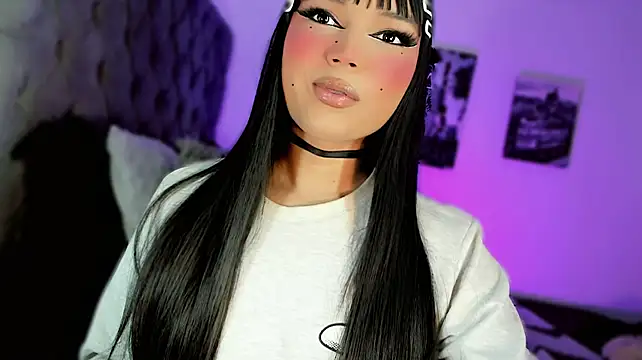 misstreslatin Show in webcam