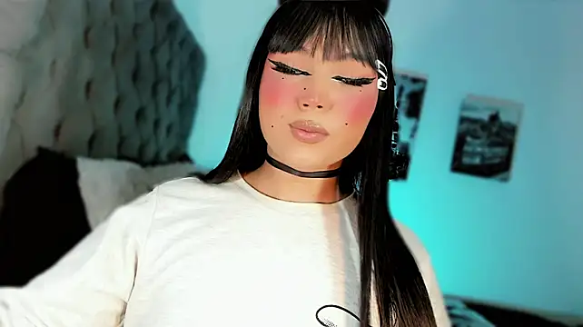 misstreslatin Show in webcam