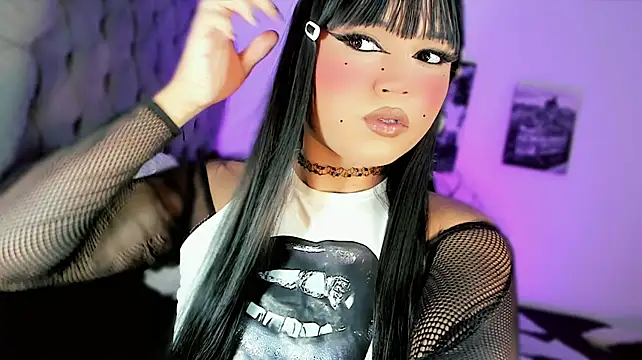 misstreslatin's Webcam Show