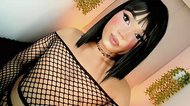 Show modela misstreslatin na web-kameri