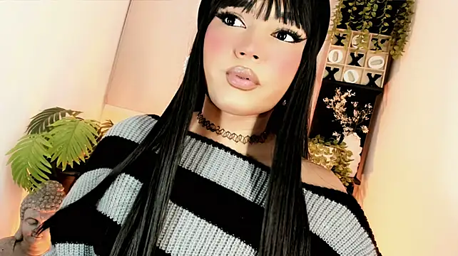 misstreslatin's Webcam Show