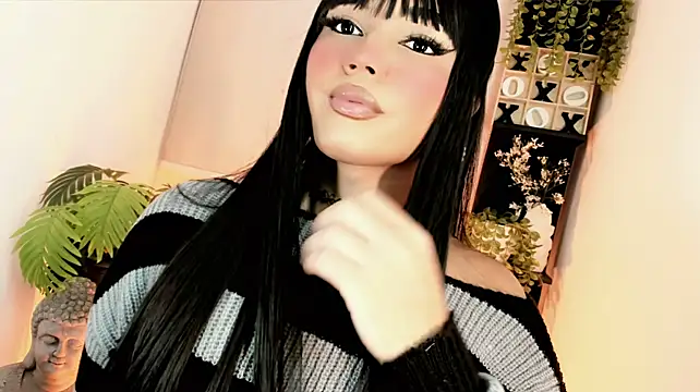 misstreslatin Show in webcam