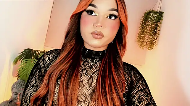 misstreslatin Show in webcam