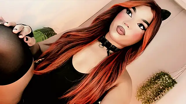 misstreslatin Show in webcam