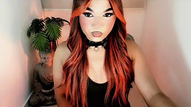 misstreslatin Show in webcam