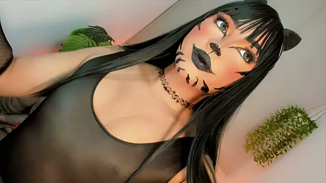 misstreslatinのウェブカメラショー