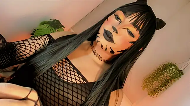 misstreslatinのウェブカメラショー