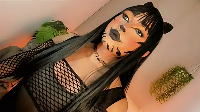 Show modela misstreslatin na web-kameri