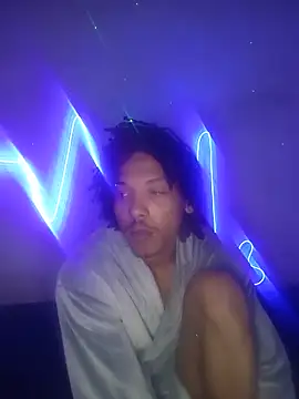 Elevated-Floor Webcam Show