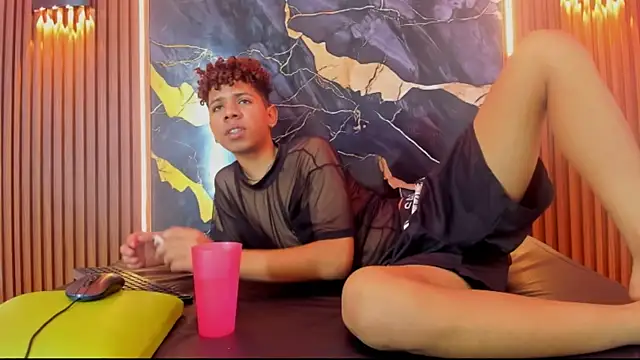 عرض كام Amers_bigcock
