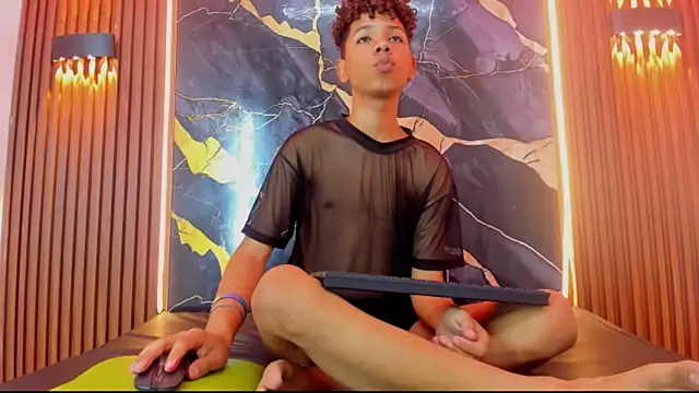 Show Webcam de Amers_bigcock