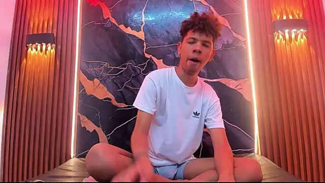 Amers_bigcock Webcam Show