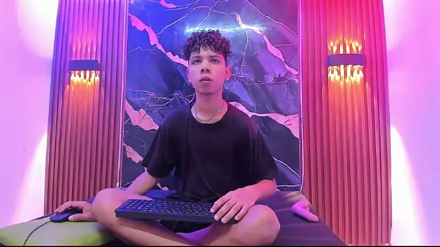 Amers_bigcockn Webbikameraesitys