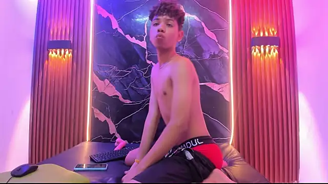 Amers_bigcock's Webcam Show