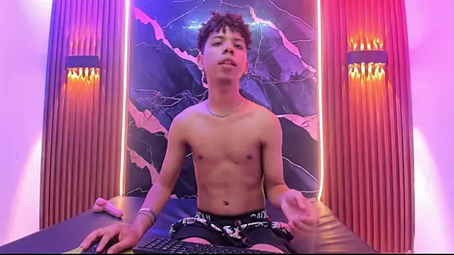 Amers_bigcock Webcam-Show