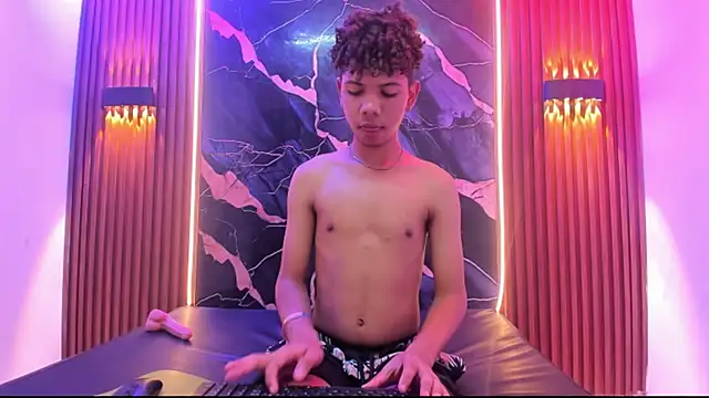 Show modela Amers_bigcock na web-kameri