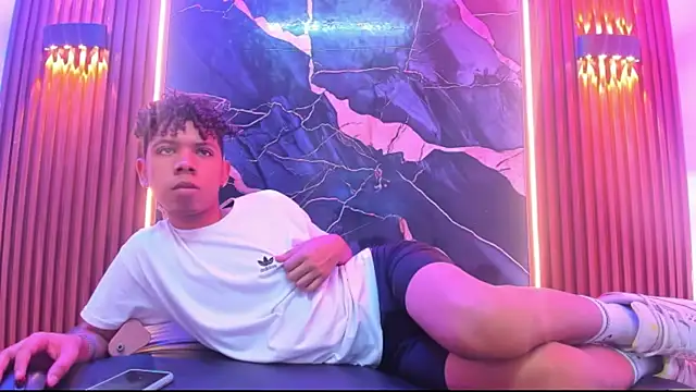 Show modela Amers_bigcock na web-kameri