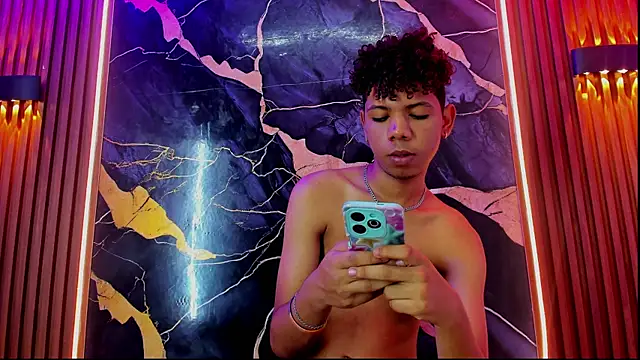 Amers_bigcock Webcam-Show