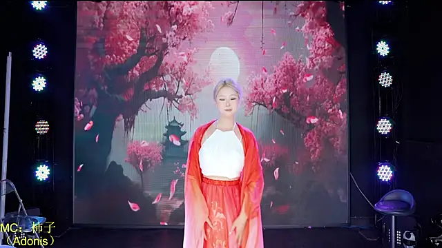euphoria-001 在線直播表演